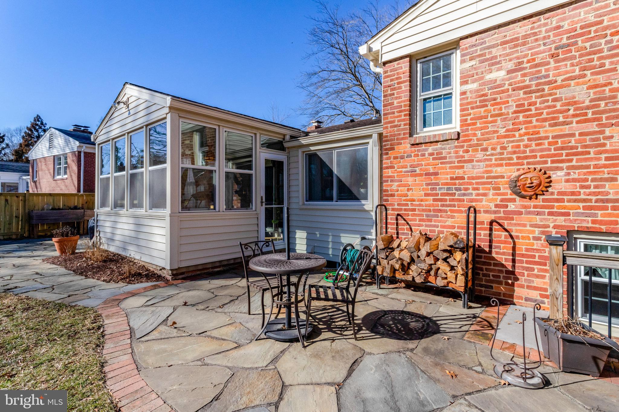 1909 Courtland Road Alexandria, VA 22306 - Photo 63 of 63 Patio sunroom view