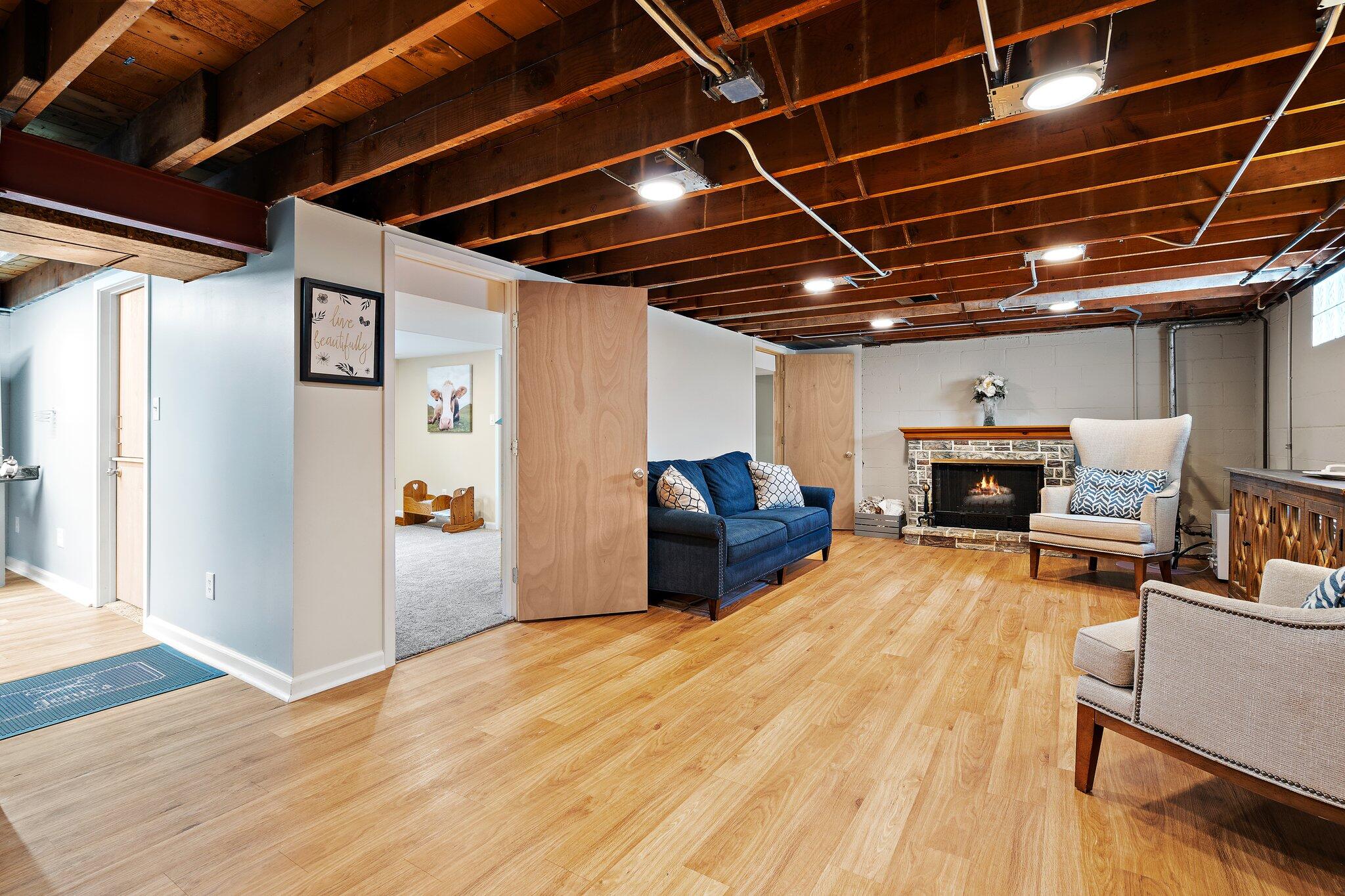 8014 Harrison Avenue Munster, IN 46321 - Photo 19 of 37 2048x1365