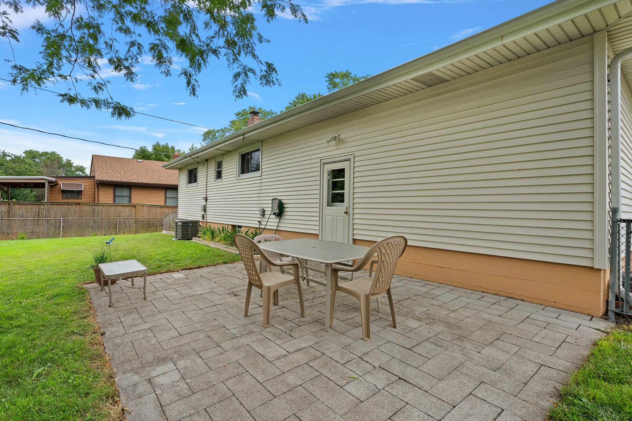 8014 Harrison Avenue Munster, IN 46321 - Photo 28 of 37 2048x1365