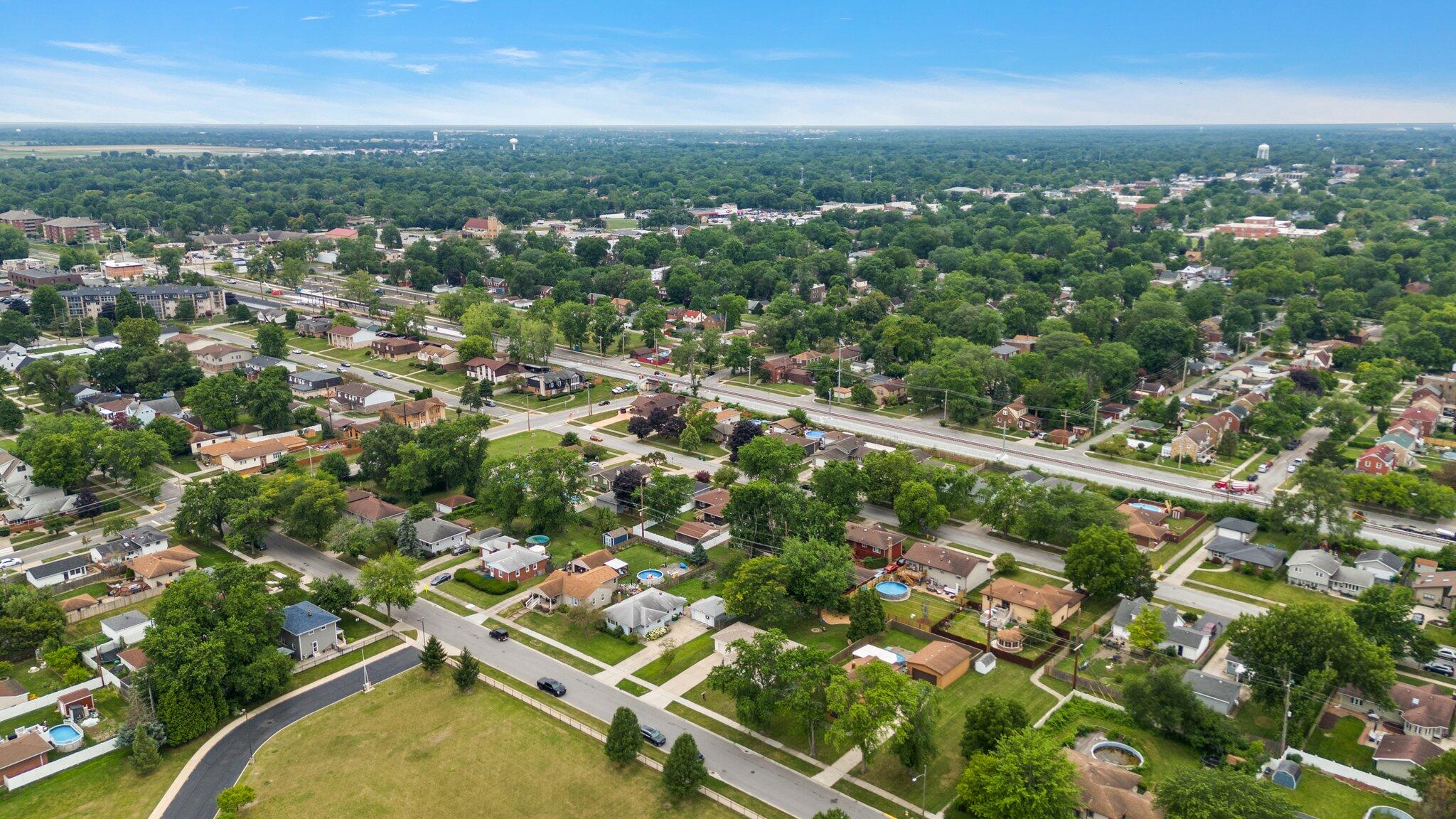 8014 Harrison Avenue Munster, IN 46321 - Photo 36 of 37 an aerial view of residential houses with city view