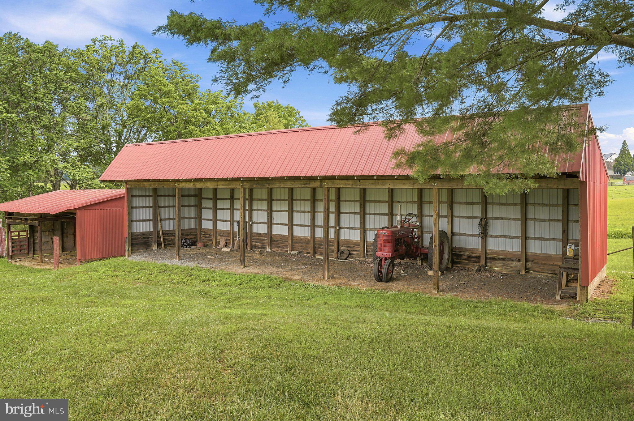17751 Harmony Church Road Hamilton, VA 20158 - Photo 55 of 66 Barn
