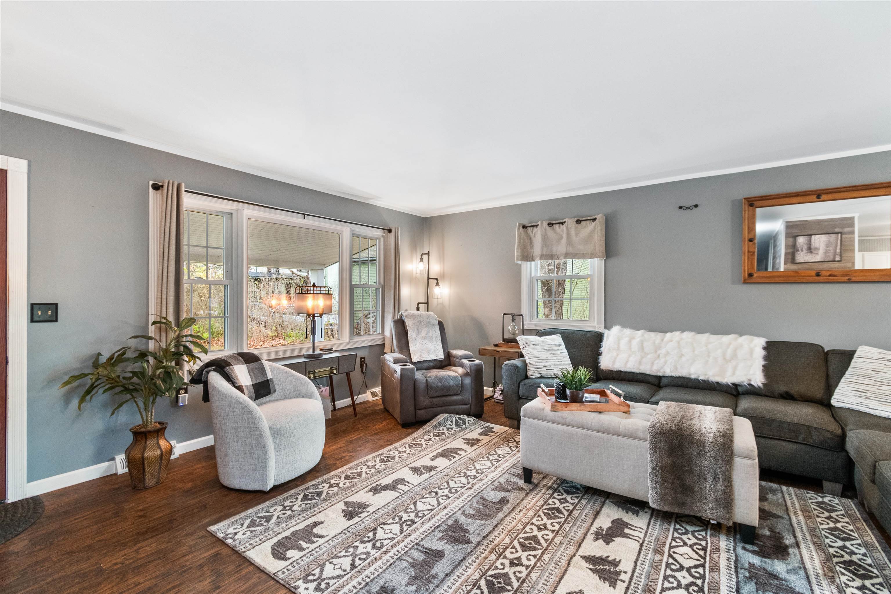 1077 Falls Road Shelburne, VT 05482 - Photo 8 of 50 Gallery Image 8