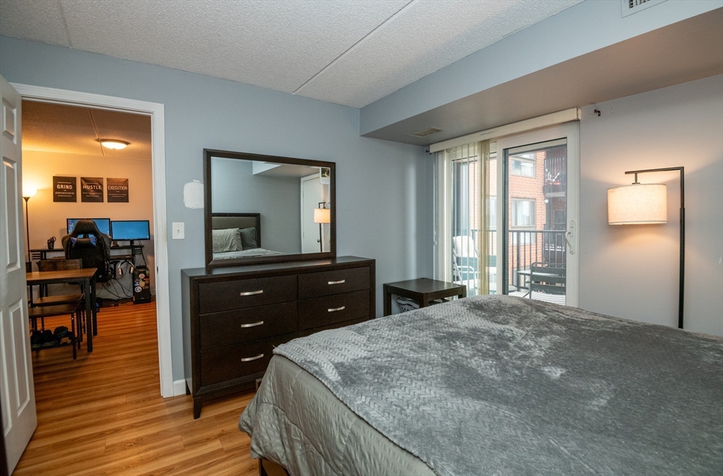 60 Rantoul Street, Unit 604N Beverly, MA 01915 - Photo 10 of 18 Gallery Image 10
