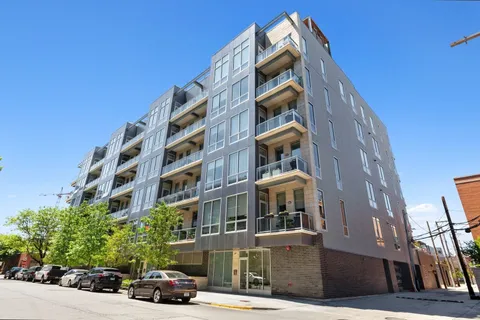 $5,995 | 128 South Aberdeen Street, Unit 4S, Chicago, IL 60607