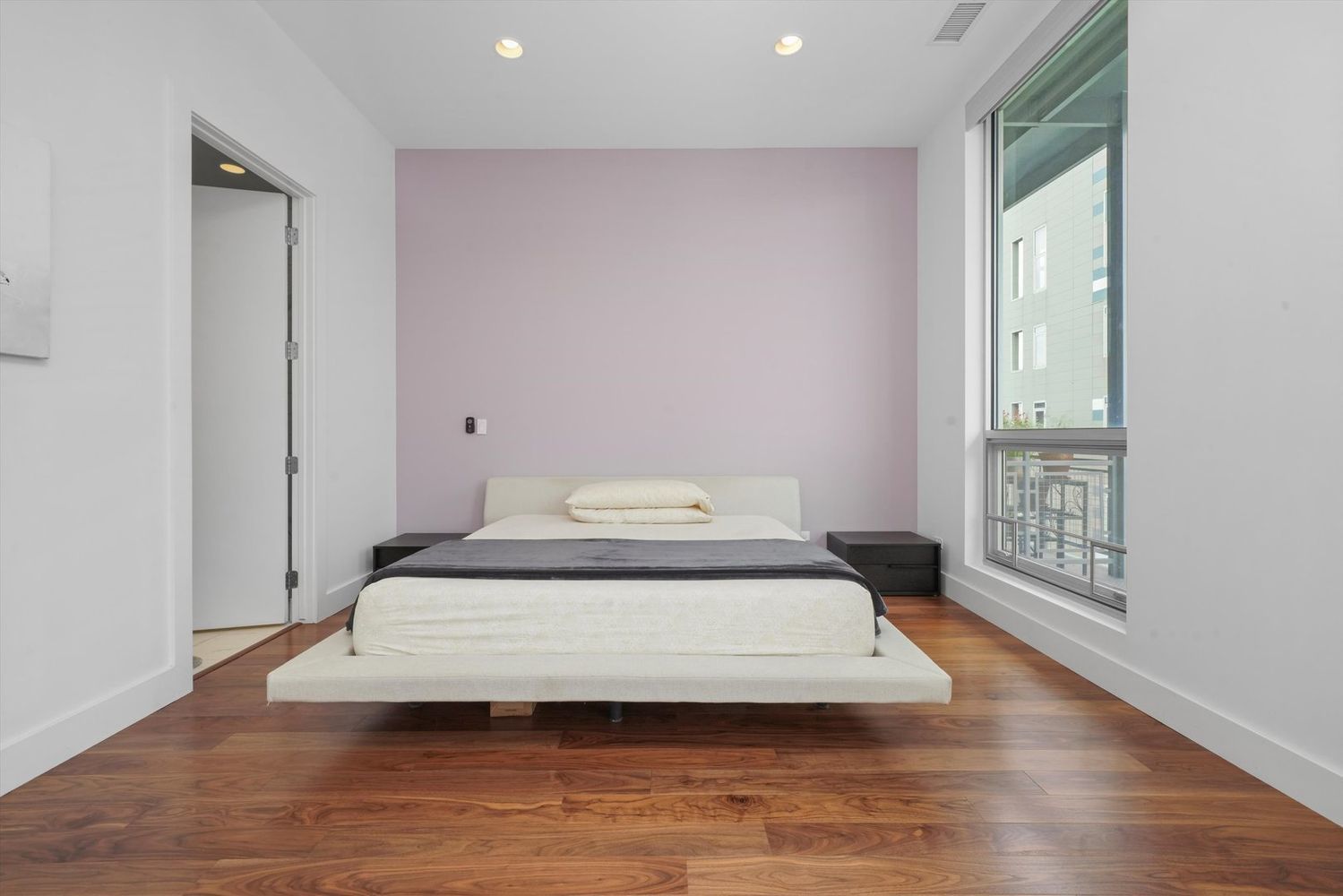 128 South Aberdeen Street, Unit 4S Chicago, IL 60607 - Photo 12 of 34