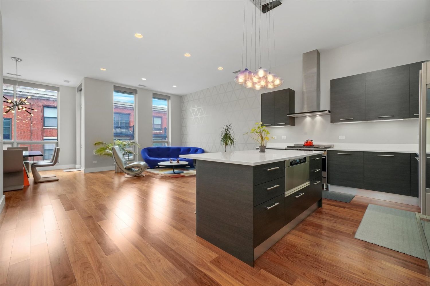 128 South Aberdeen Street, Unit 4S Chicago, IL 60607 - Photo 2 of 34