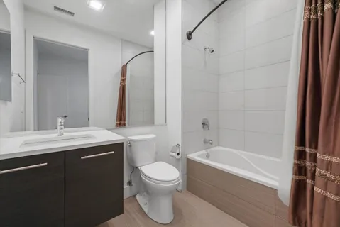 $5,995 | 128 South Aberdeen Street, Unit 4S, Chicago, IL 60607