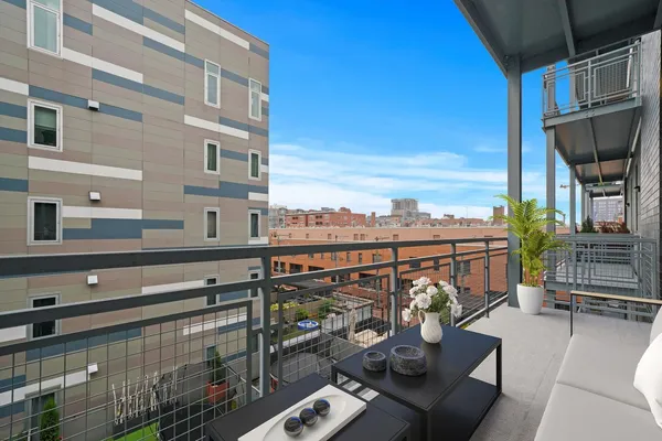 $5,995 | 128 South Aberdeen Street, Unit 4S, Chicago, IL 60607