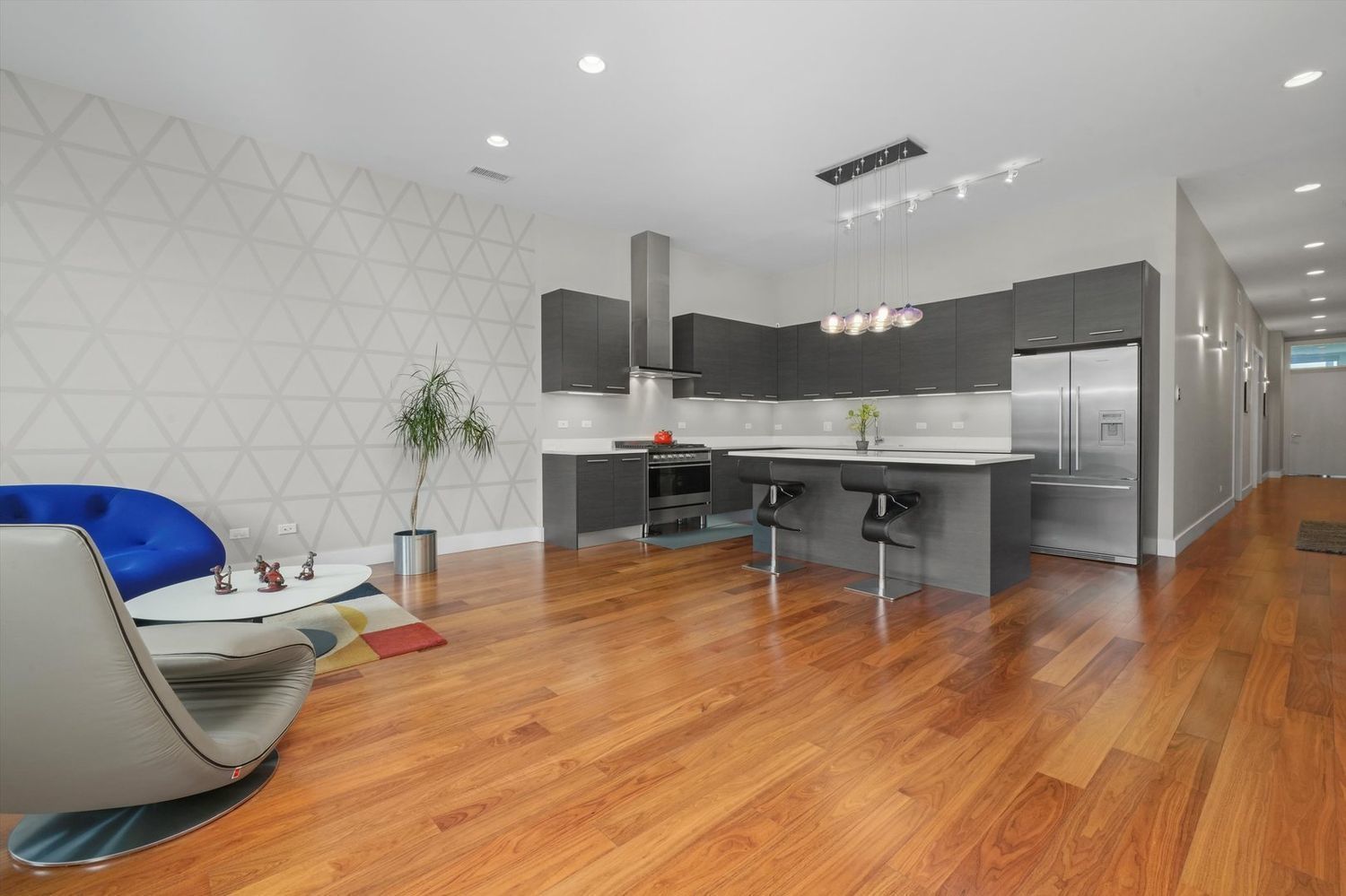 128 South Aberdeen Street, Unit 4S Chicago, IL 60607 - Photo 3 of 34