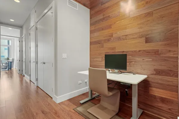 $5,995 | 128 South Aberdeen Street, Unit 4S, Chicago, IL 60607