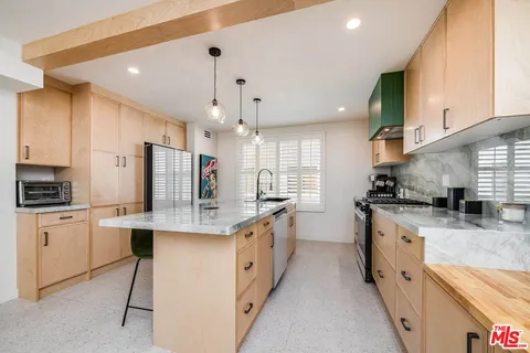 $998,000 | 4364 West Kling Street, Burbank, CA 91505