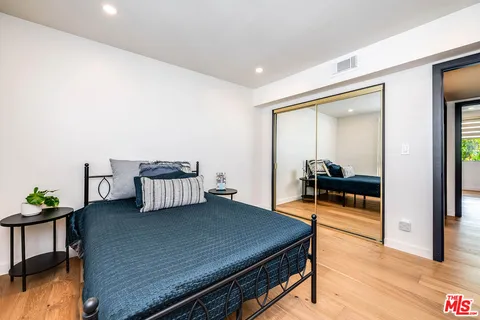 $998,000 | 4364 West Kling Street, Burbank, CA 91505