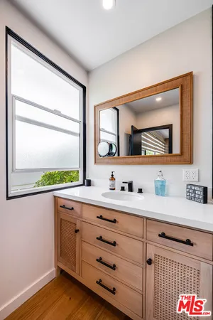 $998,000 | 4364 West Kling Street, Burbank, CA 91505