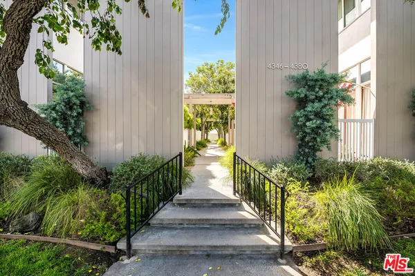 $998,000 | 4364 West Kling Street, Burbank, CA 91505