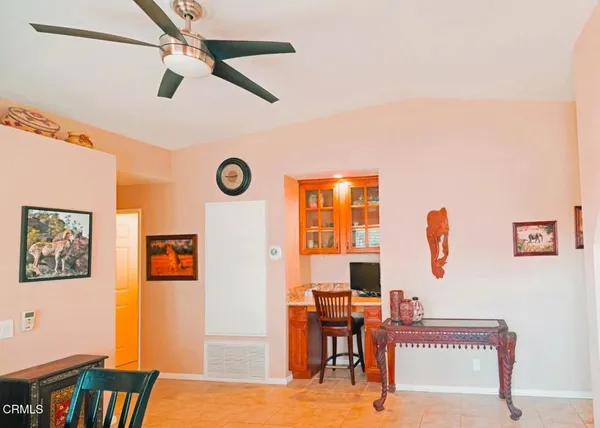a view of a livingroom with furniture