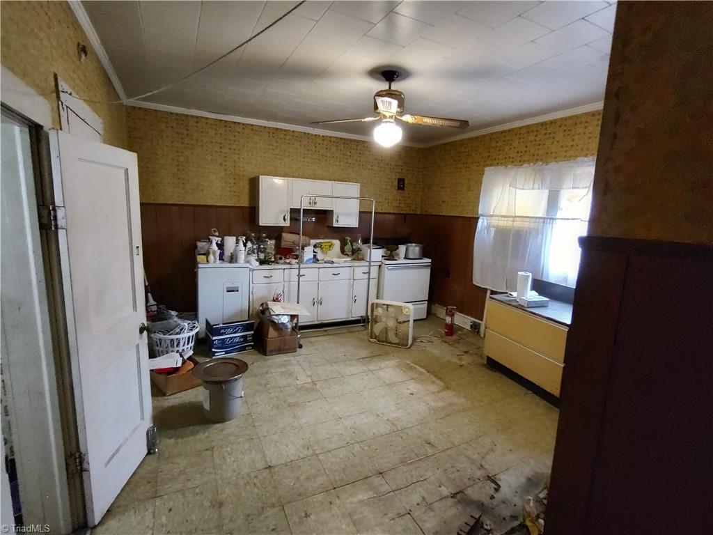 1318 Ridge Avenue Eden, NC 27288 - Photo 4 of 8 Gallery Image 4
