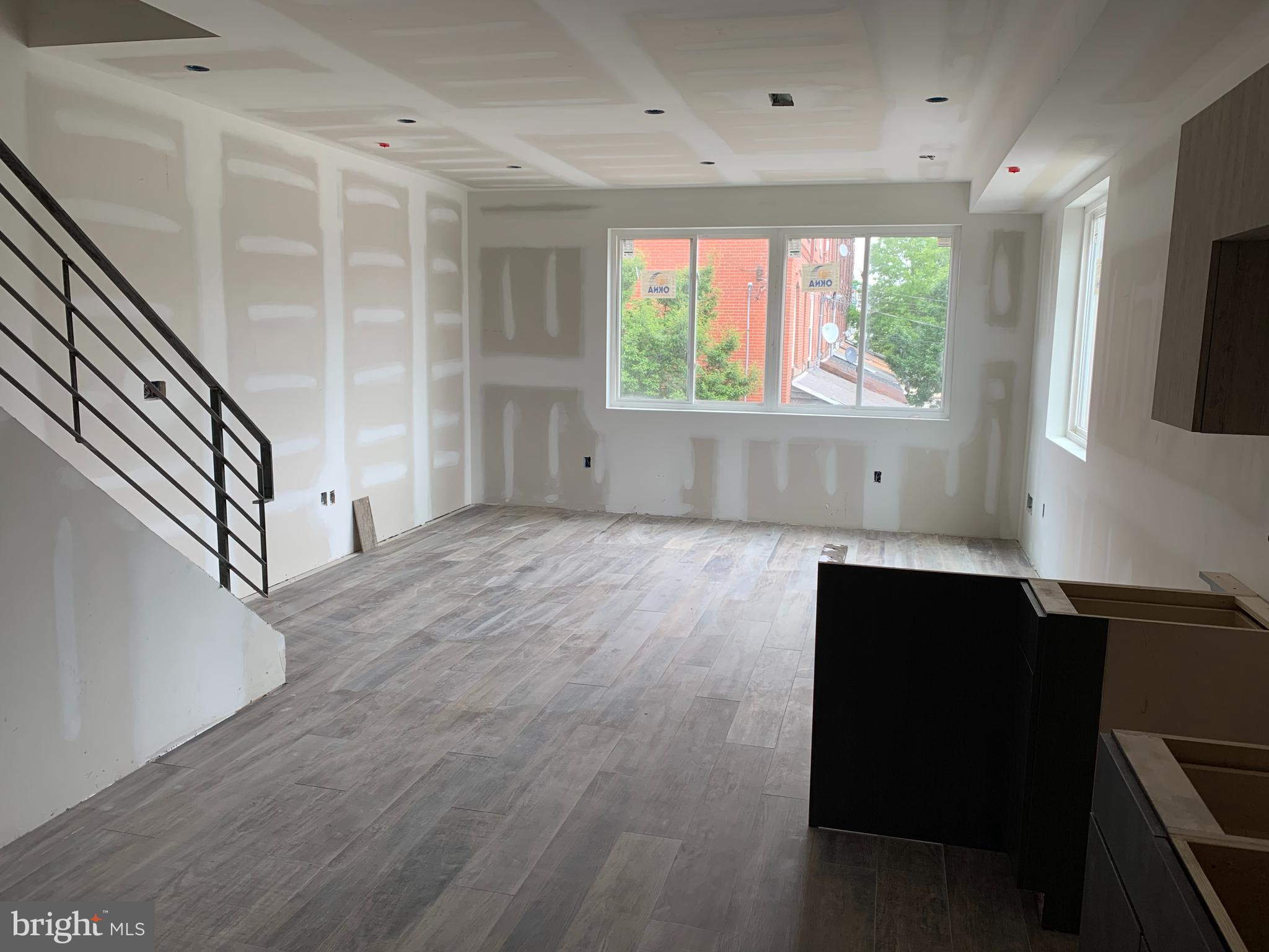 300 Budd Street, Unit D2 Philadelphia, PA 19104 - Photo 6 of 7