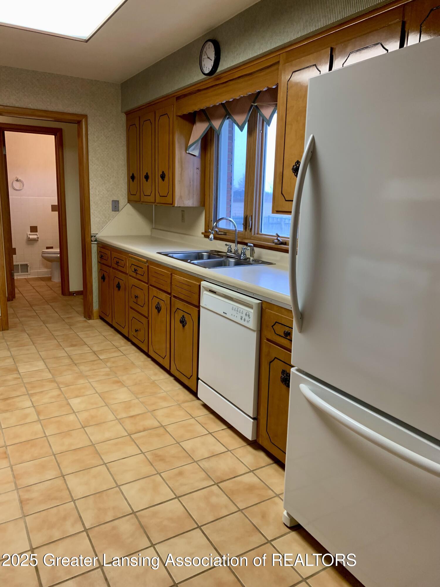 3156 East M-21 Road St. Johns, MI 48879 - Photo 7 of 42 3156 43