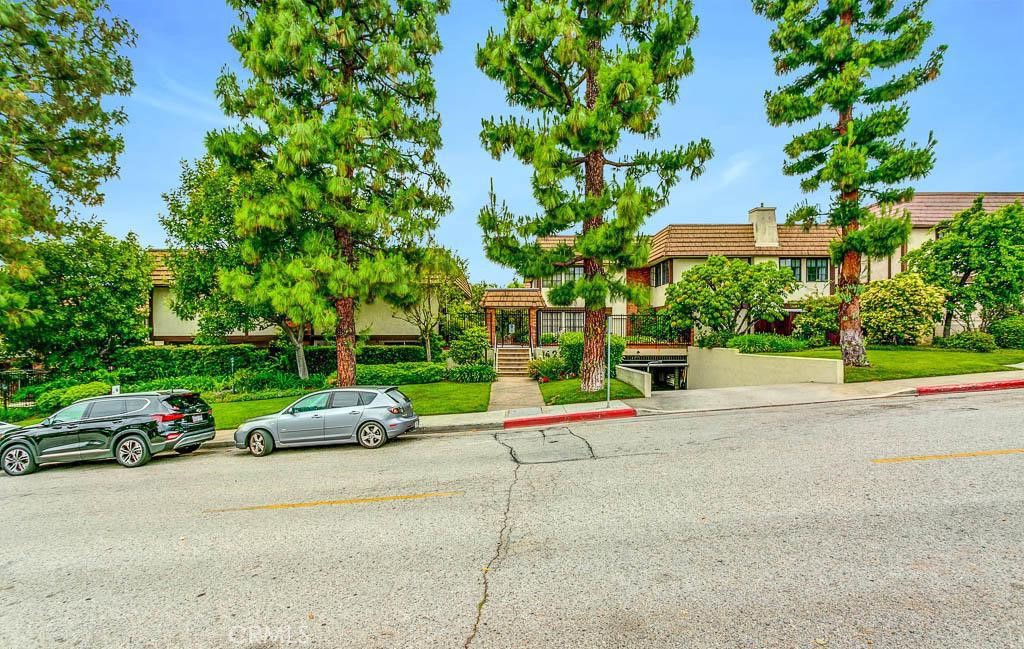 1429 Valley View Road, Unit 18 Glendale, CA 91202 - Photo 1 of 52 Gallery Image 1