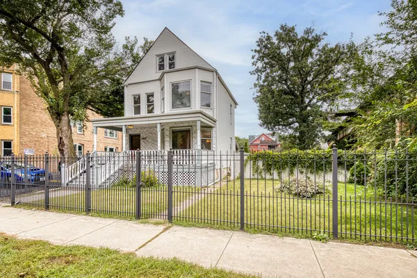 $7,332 | 4647 North Winchester Avenue, Chicago, IL 60640