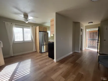 $998,000 | 17323 Hillside Avenue, Sonoma, CA 95476