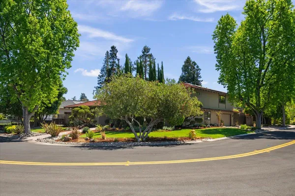 $3,495,000 | 272 Belblossom Way, Los Gatos, CA 95032