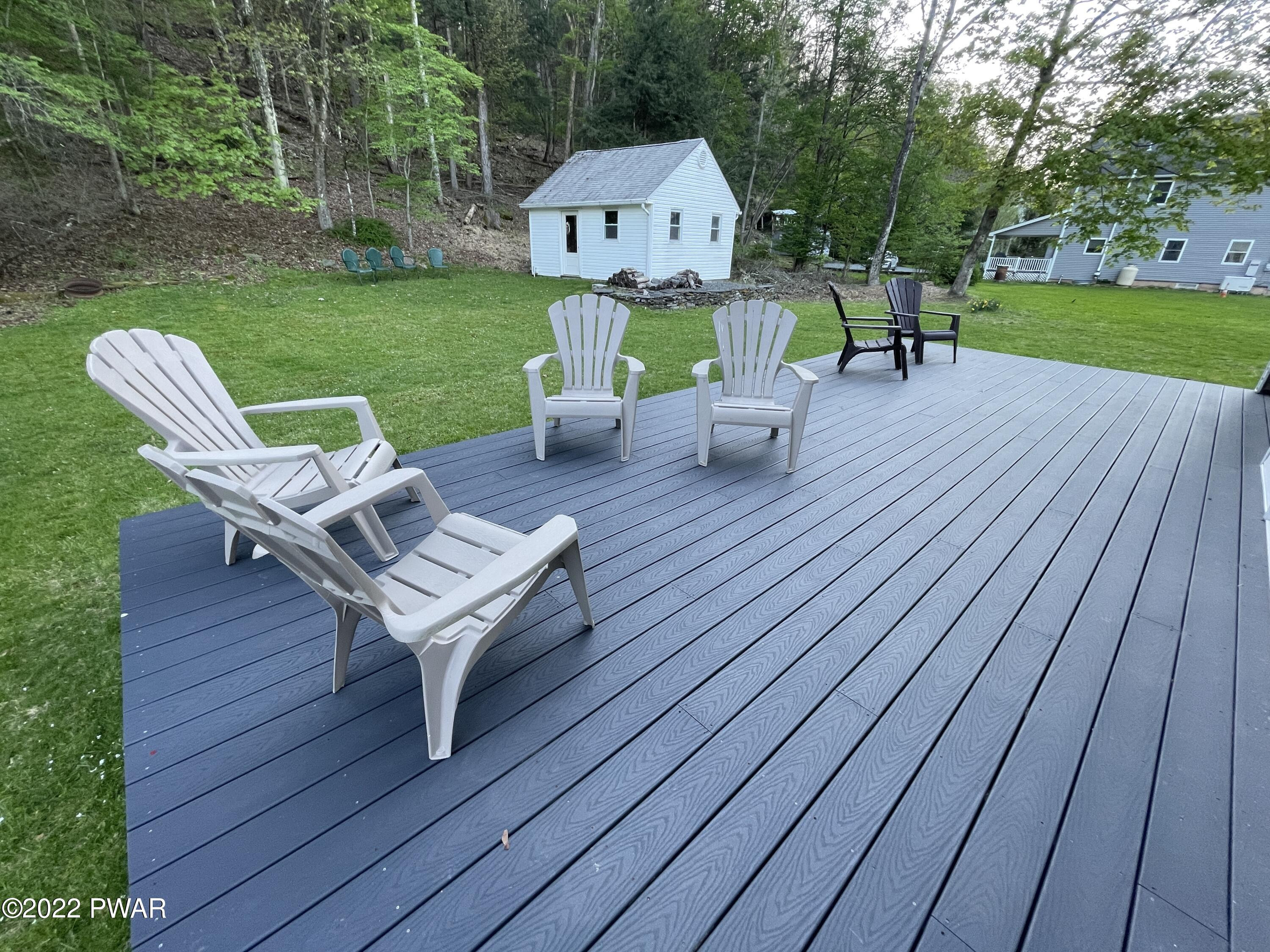 2559 River Road Damascus, PA 18415 - Photo 11 of 70 12'x28' Rear Deck
