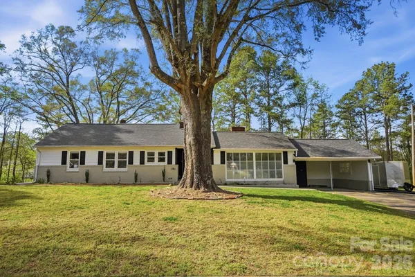 $269,900 | 2104 Hillcrest Avenue, Albemarle, NC 28001