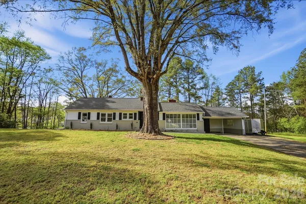 $269,900 | 2104 Hillcrest Avenue, Albemarle, NC 28001