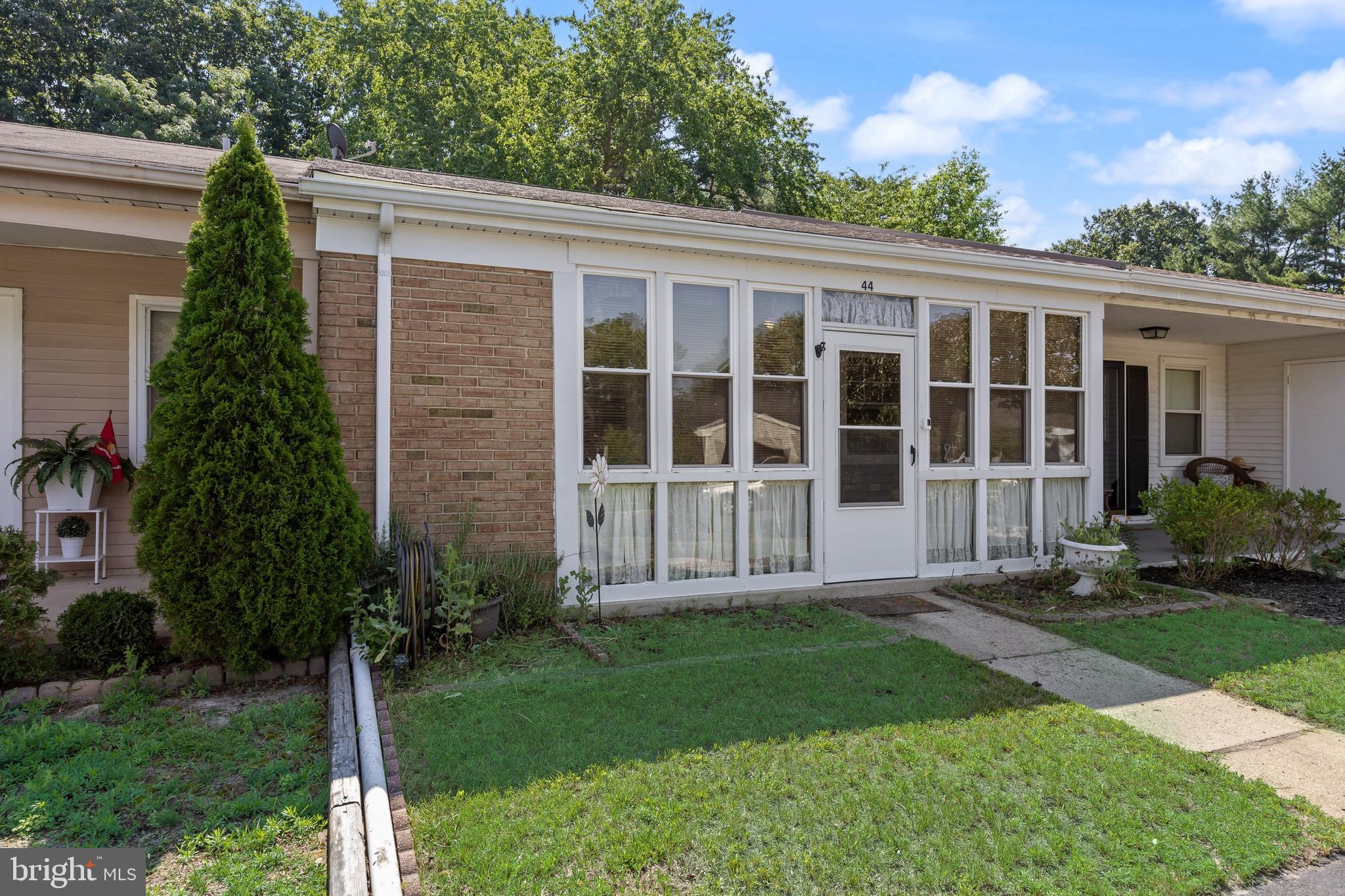 44 Kingston Way Southampton, NJ 08088 - Photo 2 of 25