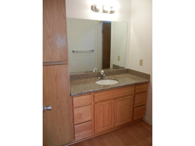 940 South Wolfe Road Sunnyvale, CA 94086 - Photo 6 of 10 Gallery Image 6