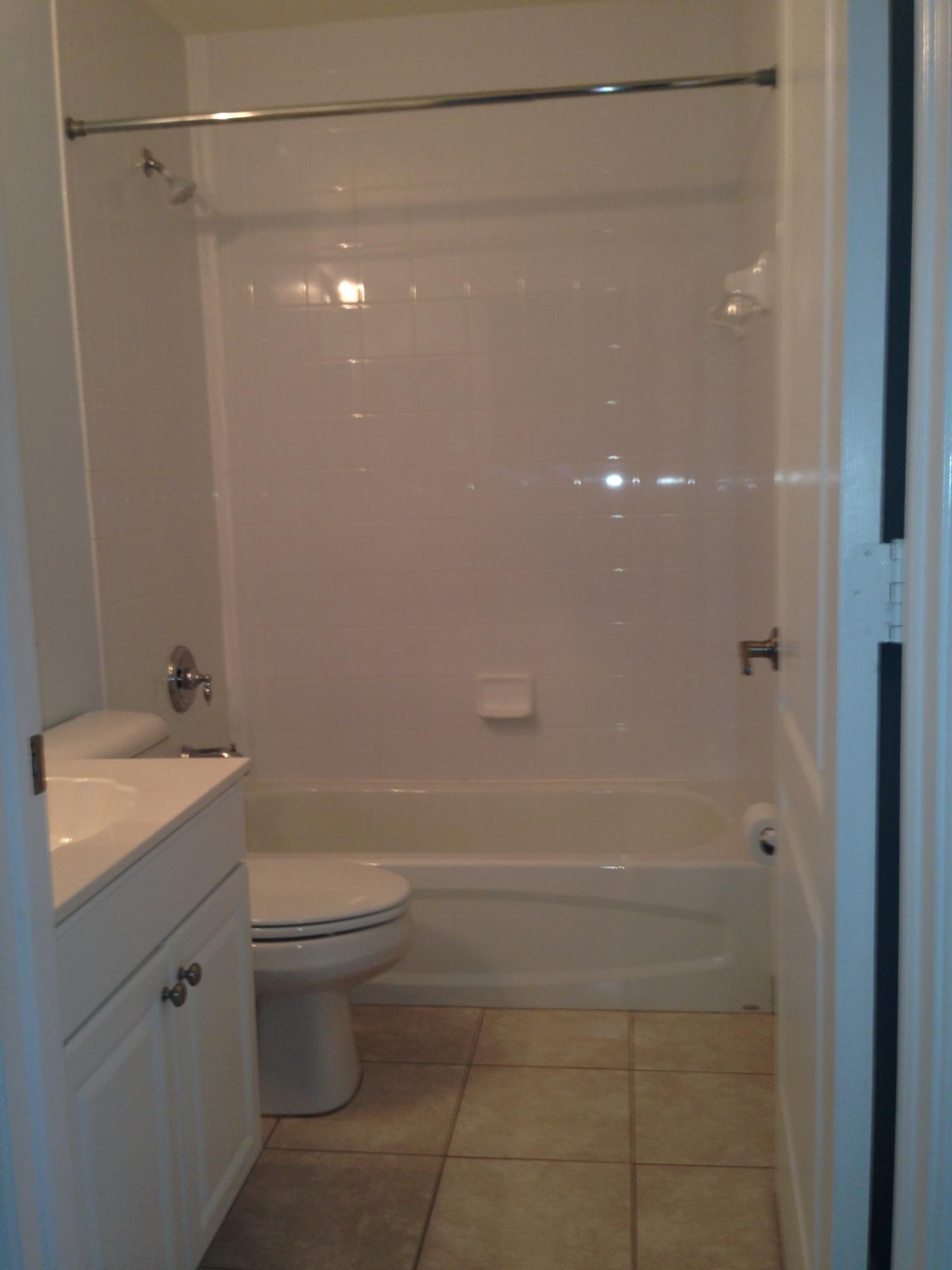 2747 Southwest Regency Road Stuart, FL 34997 - Photo 8 of 22 GUEST BATHROOM