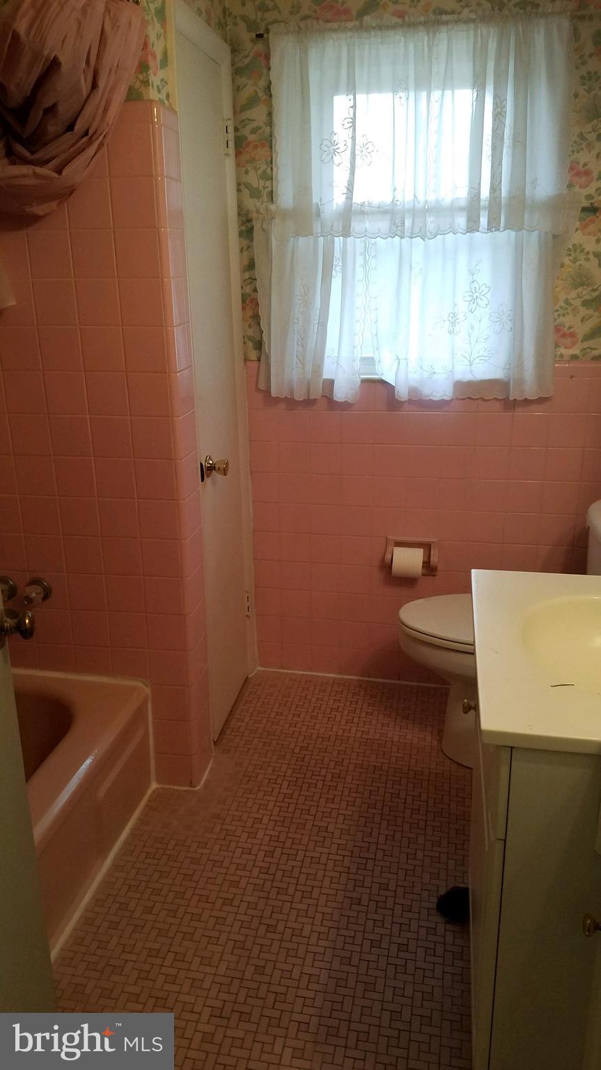 510 Brookwood Road Wayne, PA 19087 - Photo 15 of 18