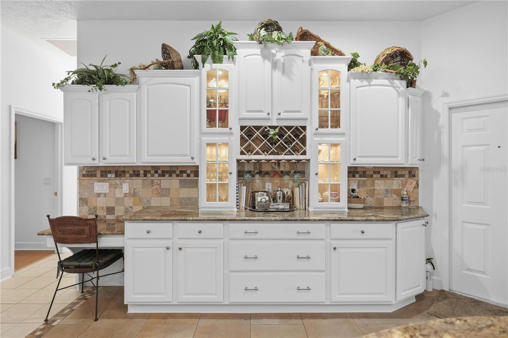 700 Southwest 89th Terrace Ocala, FL 34481 - Photo 15 of 94