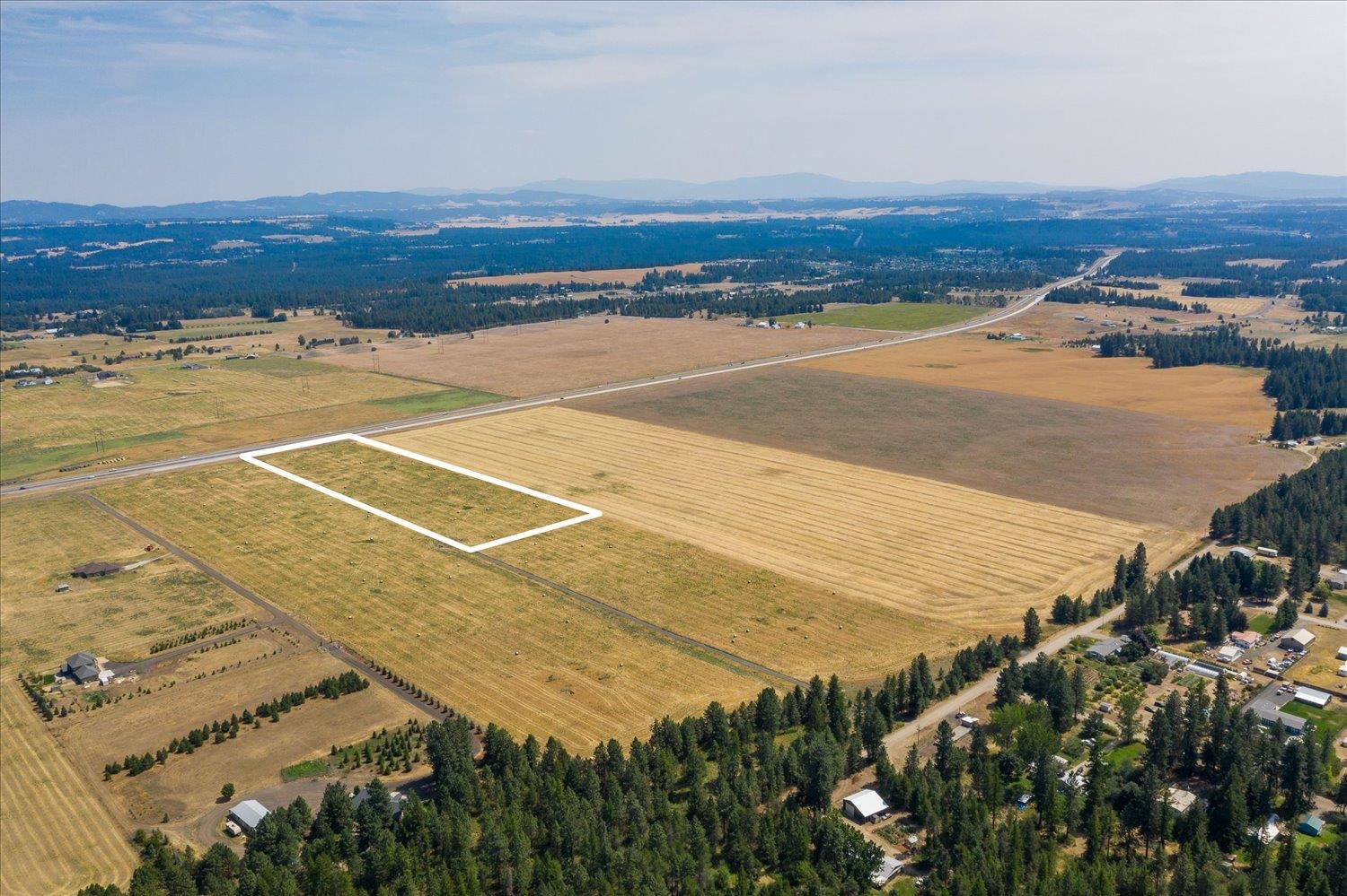 20000 North Cedar Road Colbert, WA 99005 - Photo 4 of 23
