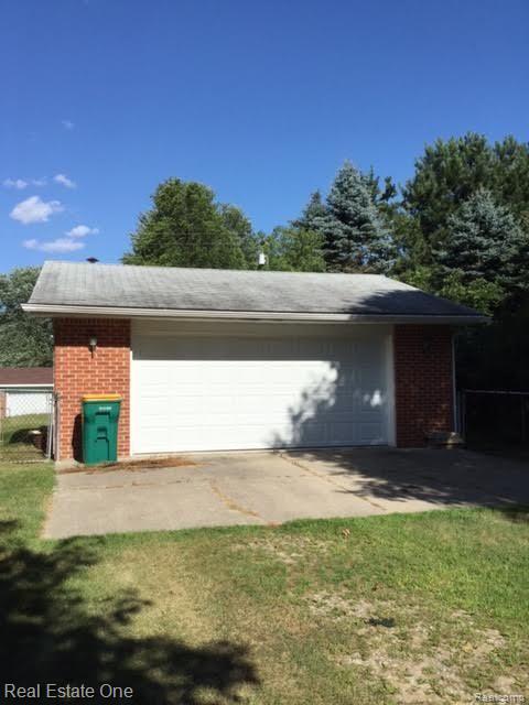24109 Middlebelt Road New Boston, MI 48164 - Photo 3 of 15 middlebelt13.jpg