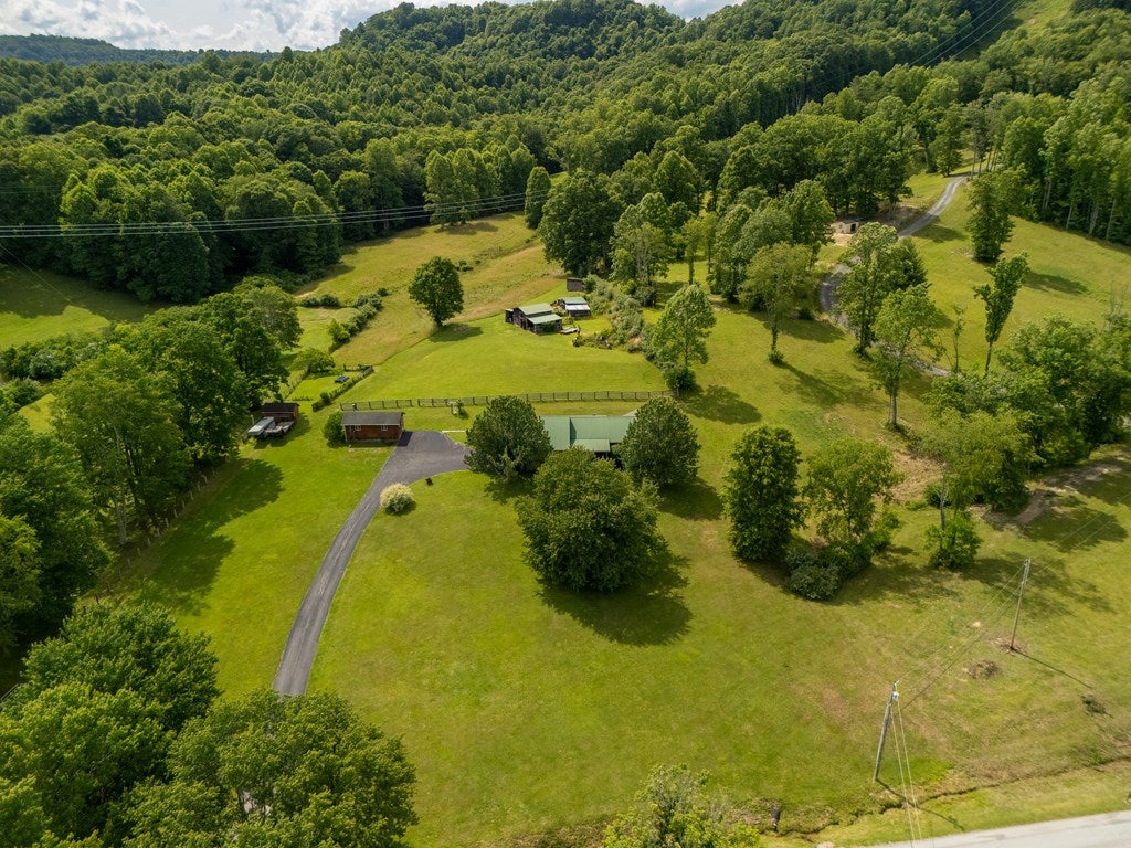351 Hess Lively Road Mount Hope, WV 25880 - Photo 14 of 55 Gallery Image 14