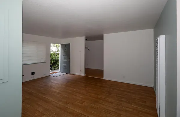 $369,900 | 1124 Hollywood Avenue, Unit 3, Oakland, CA 94602