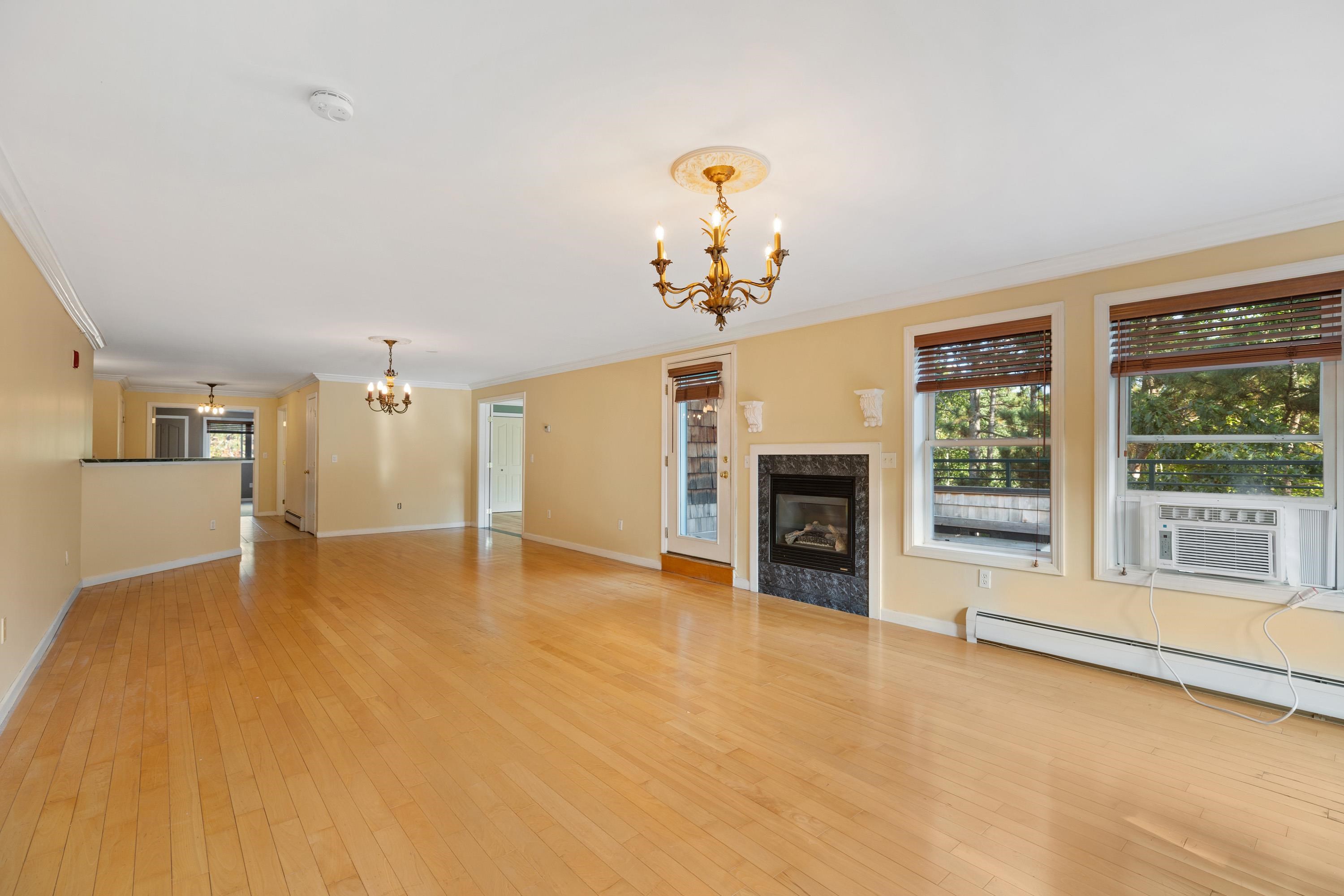 27 Claire Point Road Burlington, VT 05408 - Photo 11 of 52 Gallery Image 11