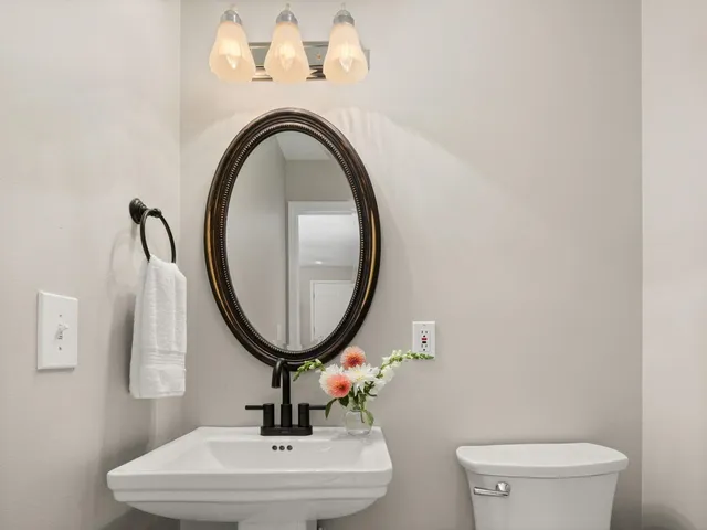 $799,500 | 293 Littlefield Drive, Shelburne, VT 05482