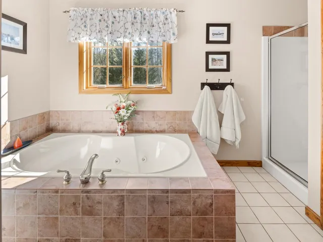 $799,500 | 293 Littlefield Drive, Shelburne, VT 05482