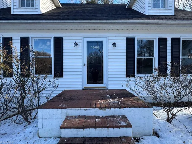 $300,000 | 4000 Grind Stone Court, High Point, NC 27265