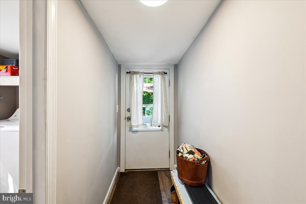1606 Oldtown Road Edgewater, MD 21037 - Photo 11 of 25 Hallway to Rear Yard