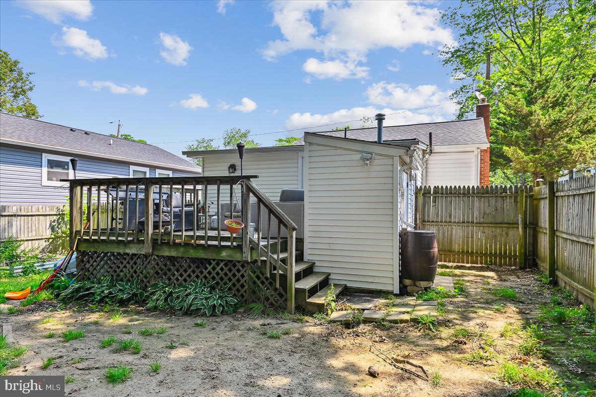 1606 Oldtown Road Edgewater, MD 21037 - Photo 15 of 25 Rear Yard