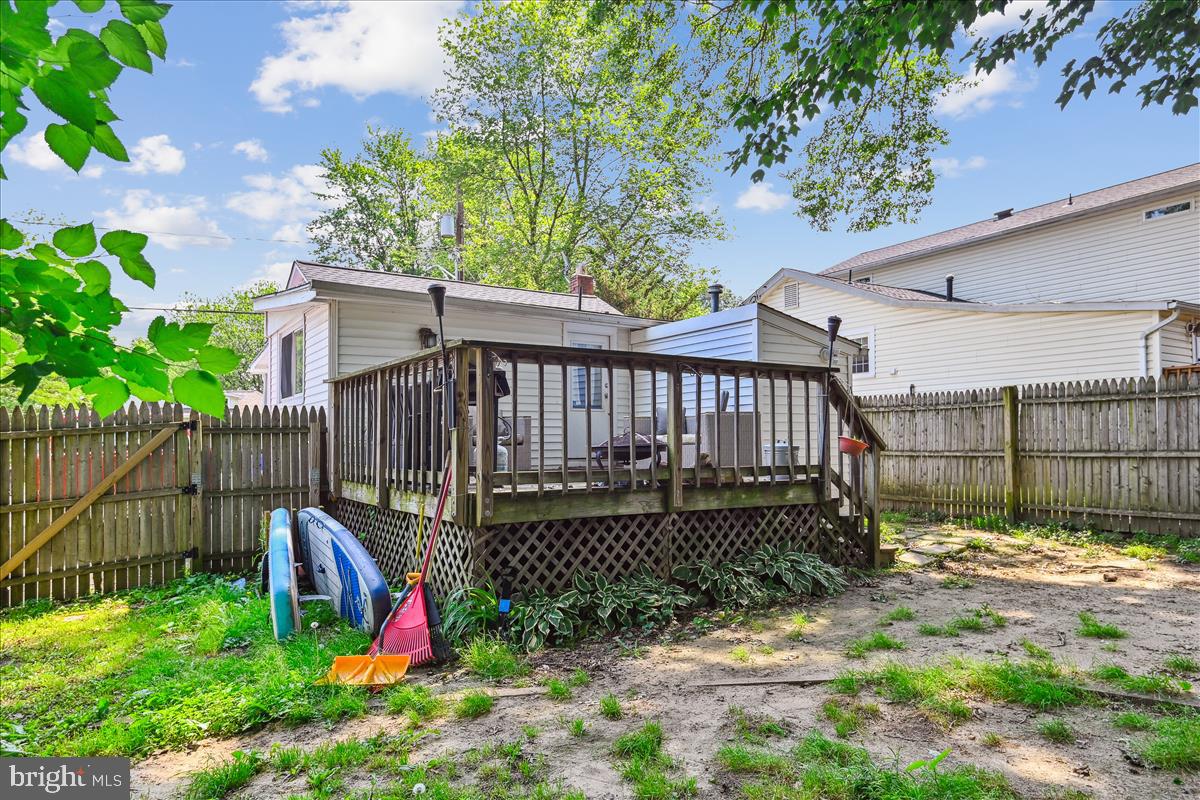 1606 Oldtown Road Edgewater, MD 21037 - Photo 16 of 25 Rear Yard
