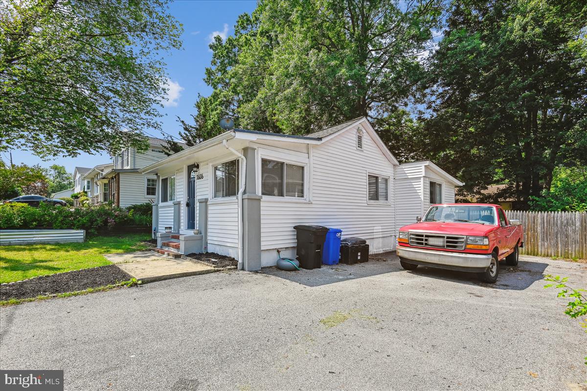 1606 Oldtown Road Edgewater, MD 21037 - Photo 18 of 25 Side View
