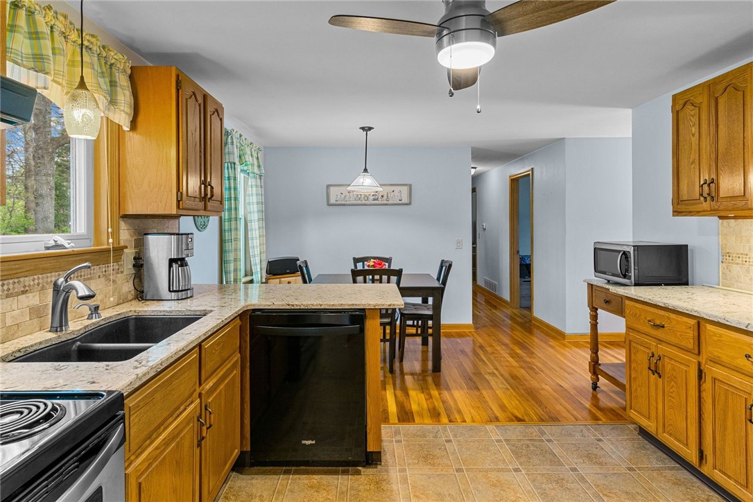 5 Lydia Road Coventry, RI 02816 - Photo 20 of 38