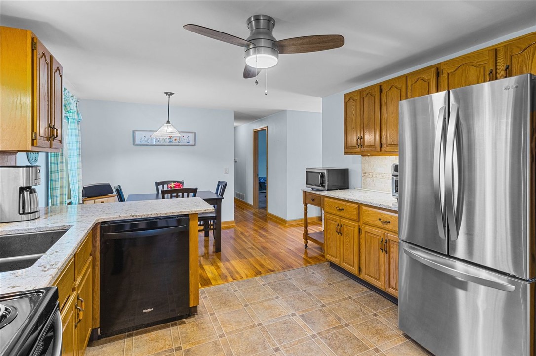 5 Lydia Road Coventry, RI 02816 - Photo 23 of 38