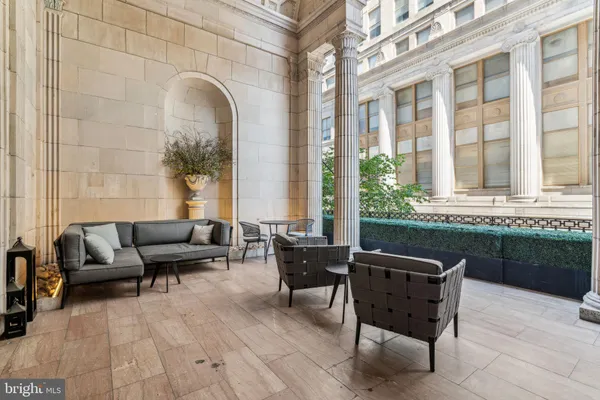 $2,075 | 875 Sansom Street, Unit 1403, Philadelphia, PA 19107
