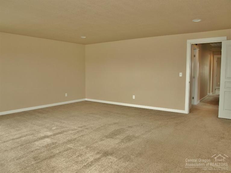 21194 Keyte Road Bend, OR 97701 - Photo 12 of 24 Bonus room